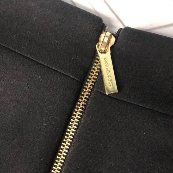 Michael Kors pencil skirt. - Picture 6 of 7
